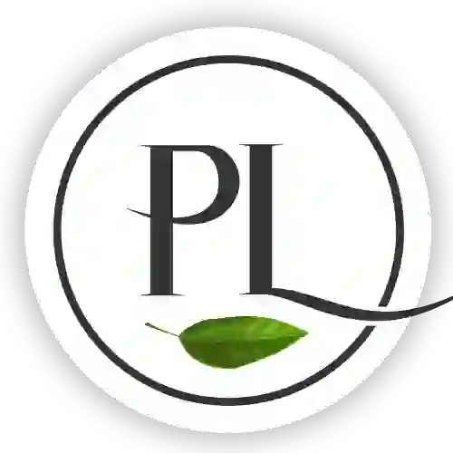 Preme landscaping & Lawn care logo
